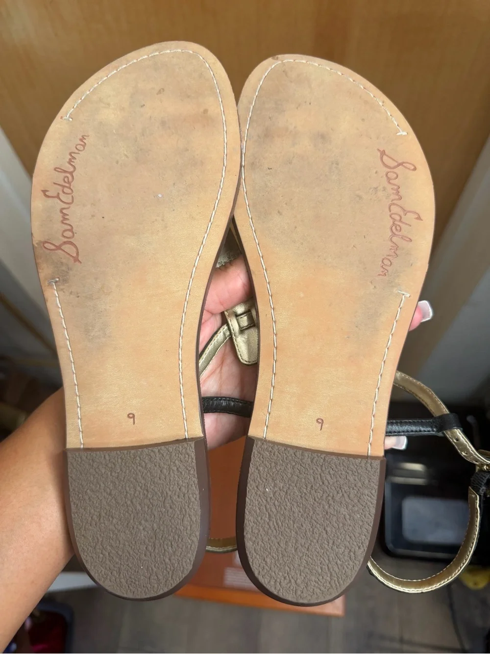 Sam Edelman Women’s Black Studded T-Strap Thong Sandals. Size: 9